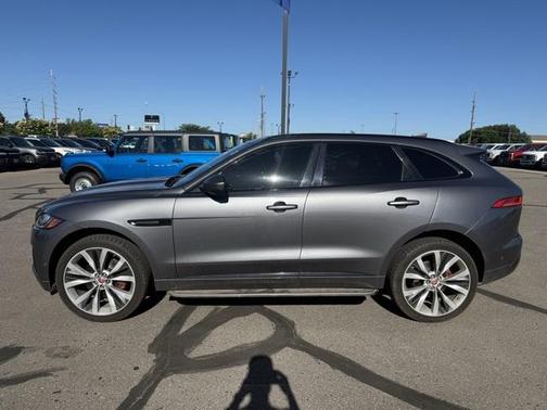 2017 Jaguar F-PACE S
