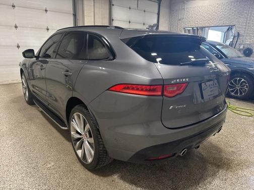 2017 Jaguar F-PACE S