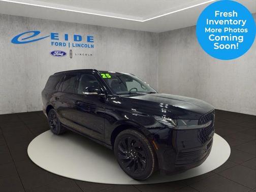 2025 Lincoln Navigator Reserve