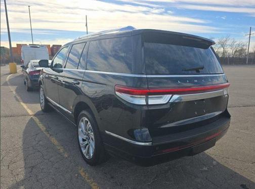 2024 Lincoln Navigator Premiere