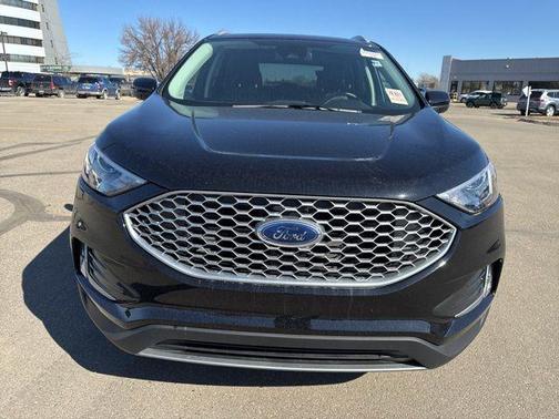 Agate Black Metallic 2024 Ford Edge SEL