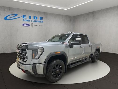 2025 GMC Sierra 2500 AT4
