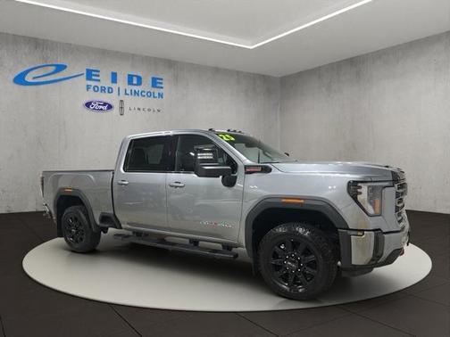 2025 GMC Sierra 2500 AT4