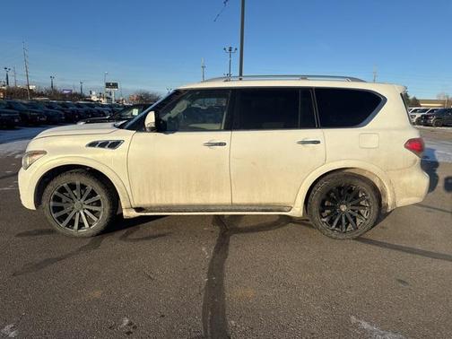 2013 INFINITI QX56 Base