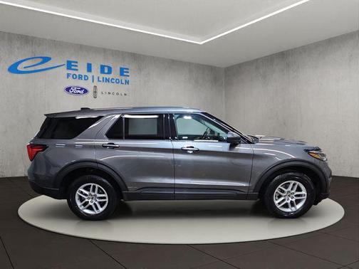 Carbonized Gray Metallic 2026 Ford Explorer Active
