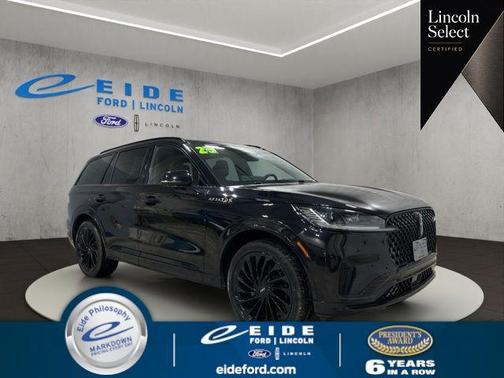 Infinite Black Metallic Clearcoat 2025 Lincoln Aviator Reserve AWD