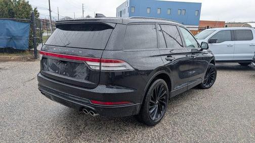 Infinite Black Metallic Clearcoat 2025 Lincoln Aviator Reserve AWD