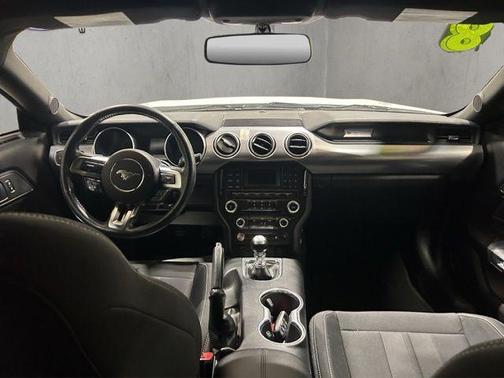 Oxford White 2018 Ford Mustang GT