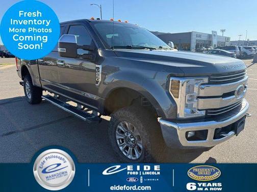 Magnetic Metallic 2018 Ford F-250 Lariat