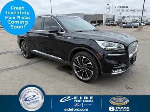 Infinite Black Metallic Clearcoat 2022 Lincoln Aviator Reserve AWD