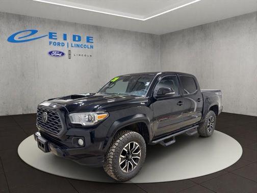 Midnight Black Metallic 2020 Toyota Tacoma TRD Sport