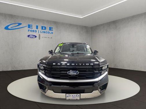 Black Metallic 2025 Ford Expedition Platinum