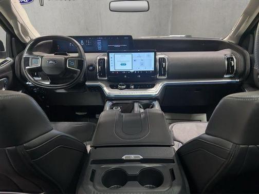 Black Metallic 2025 Ford Expedition Platinum