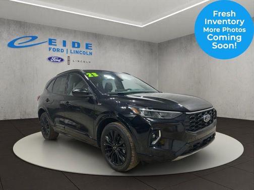2023 Ford Escape ST-Line Elite