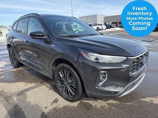 2023 Ford Escape ST-Line Elite