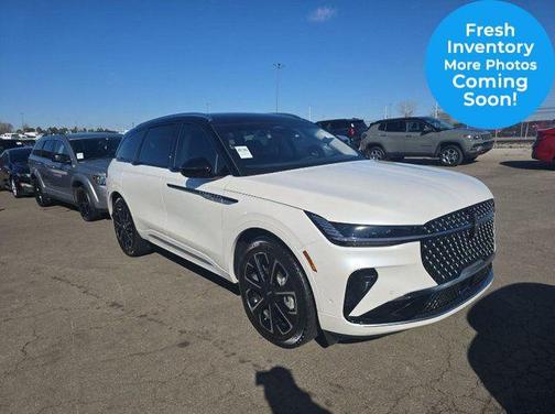 2024 Lincoln Nautilus Reserve