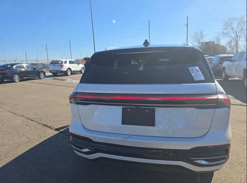 2024 Lincoln Nautilus Reserve