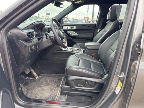 Carbonized Gray Metallic 2023 Ford Explorer ST