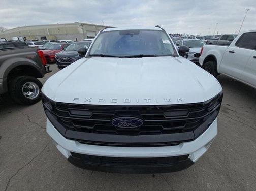 2025 Ford Expedition Max Active 4x4