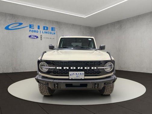 Desert Sand 2026 Ford Bronco Badlands