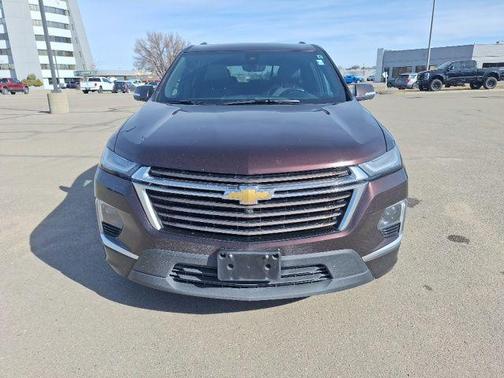 Black Cherry Metallic 2022 Chevrolet Traverse High Country