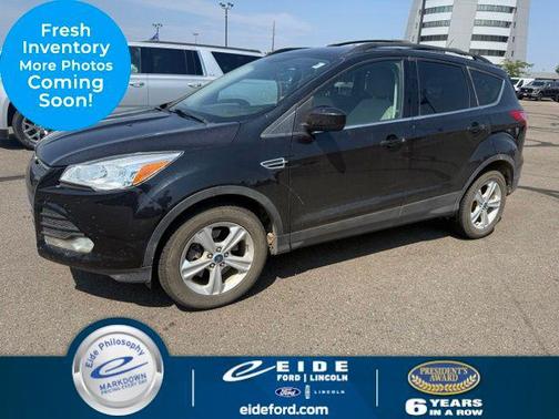 Tuxedo Black 2013 Ford Escape SE