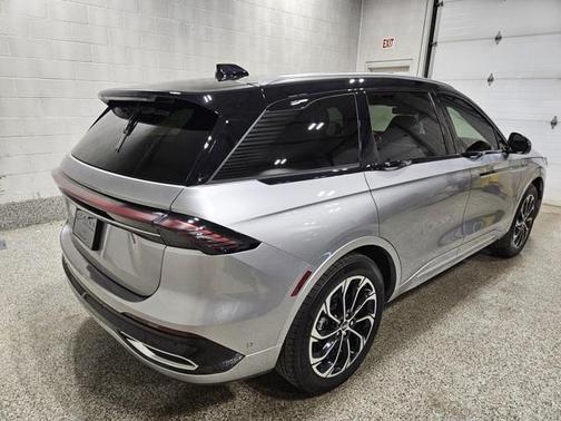 2024 Lincoln Nautilus Reserve