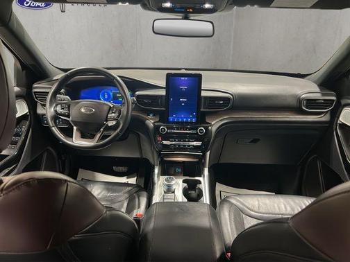 2021 Ford Explorer Platinum