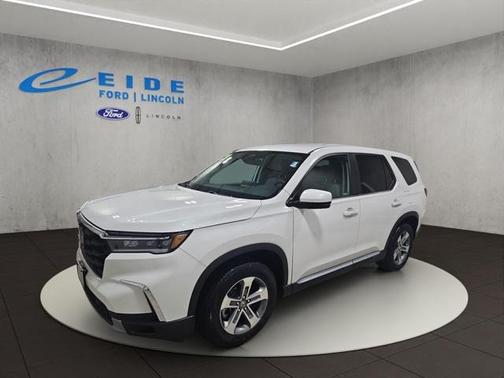 2023 Honda Pilot AWD EX-L 8 Passenger