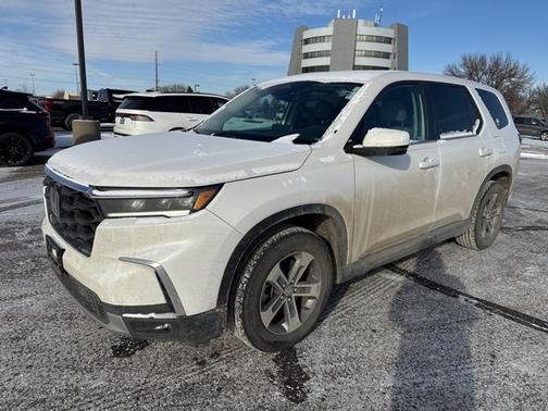 2023 Honda Pilot AWD EX-L 8 Passenger