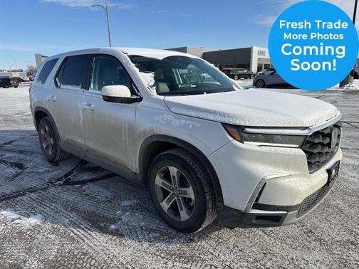 2023 Honda Pilot AWD EX-L 8 Passenger