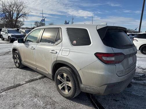 2023 Honda Pilot AWD EX-L 8 Passenger