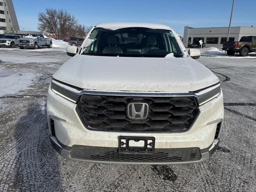2023 Honda Pilot AWD EX-L 8 Passenger
