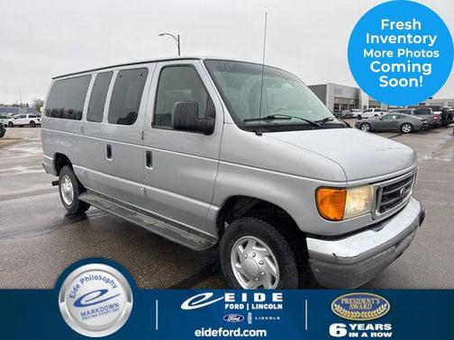 2007 Ford E350 Super Duty XL Wagon