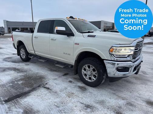2022 RAM 2500 Laramie Crew Cab 4x4 6'4' Box