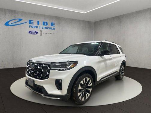 Star White Metallic Tri-Coat 2026 Ford Explorer Platinum