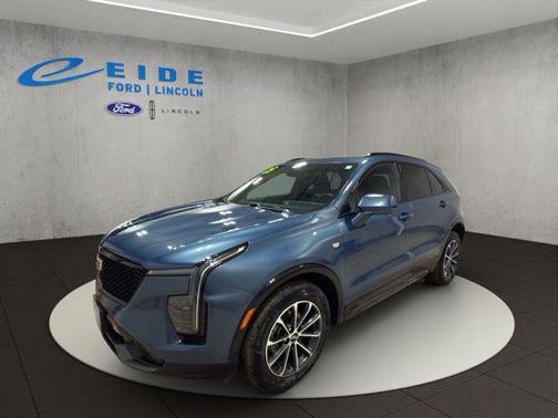 2025 Cadillac XT4 Sport