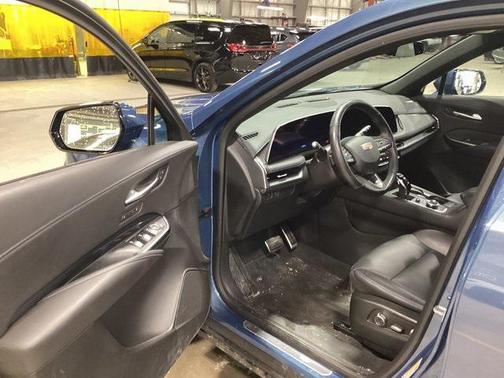 2025 Cadillac XT4 Sport