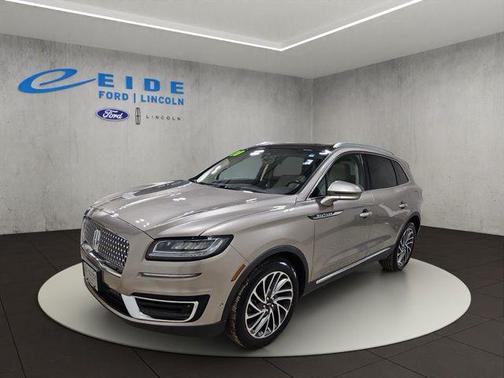 2020 Lincoln Nautilus Reserve