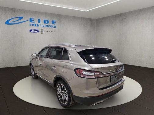 2020 Lincoln Nautilus Reserve