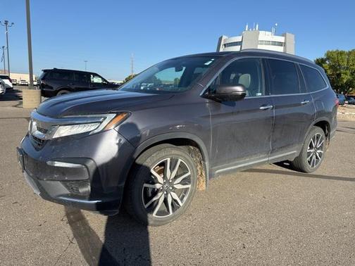 2019 Honda Pilot Touring 8-Passenger