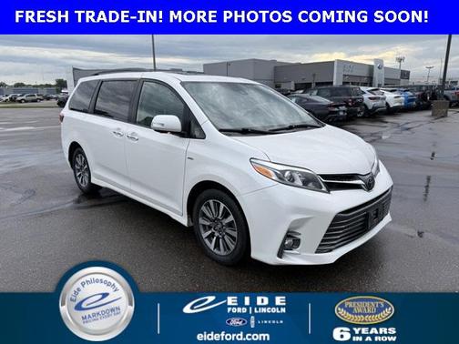 2020 Toyota Sienna XLE
