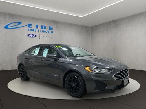 2019 Ford Fusion Hybrid SE