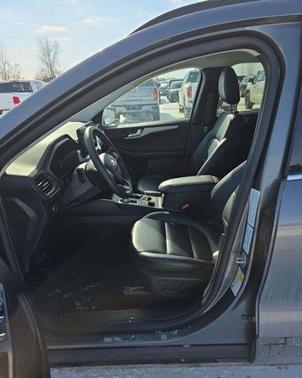 2025 Ford Escape Platinum