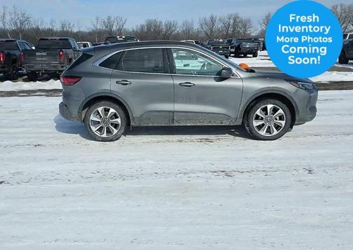 2025 Ford Escape Platinum