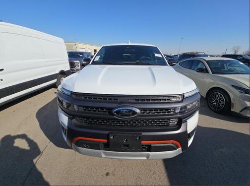 Oxford White 2024 Ford Expedition Timberline