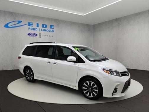 2019 Toyota Sienna Limited Premium