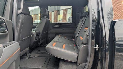 2025 GMC Sierra 2500 AT4