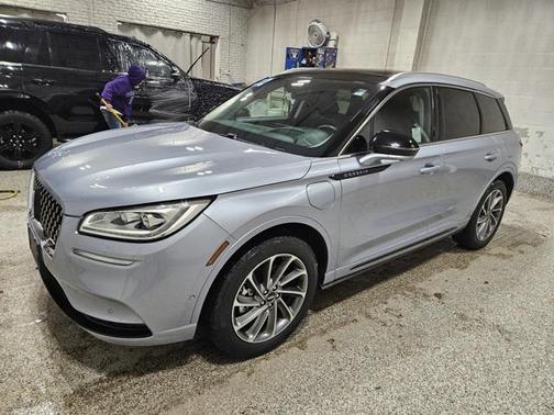 Elite Blue Metallic Clearcoat 2022 Lincoln Corsair Grand Touring