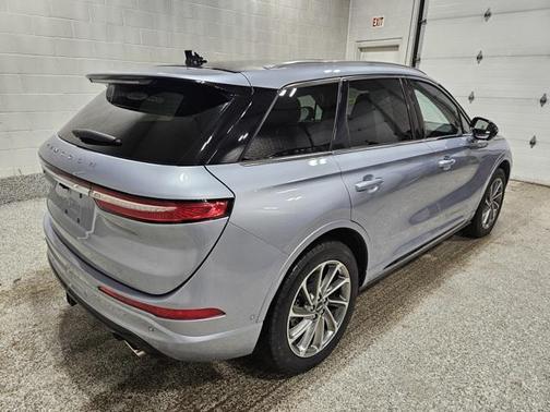 Elite Blue Metallic Clearcoat 2022 Lincoln Corsair Grand Touring